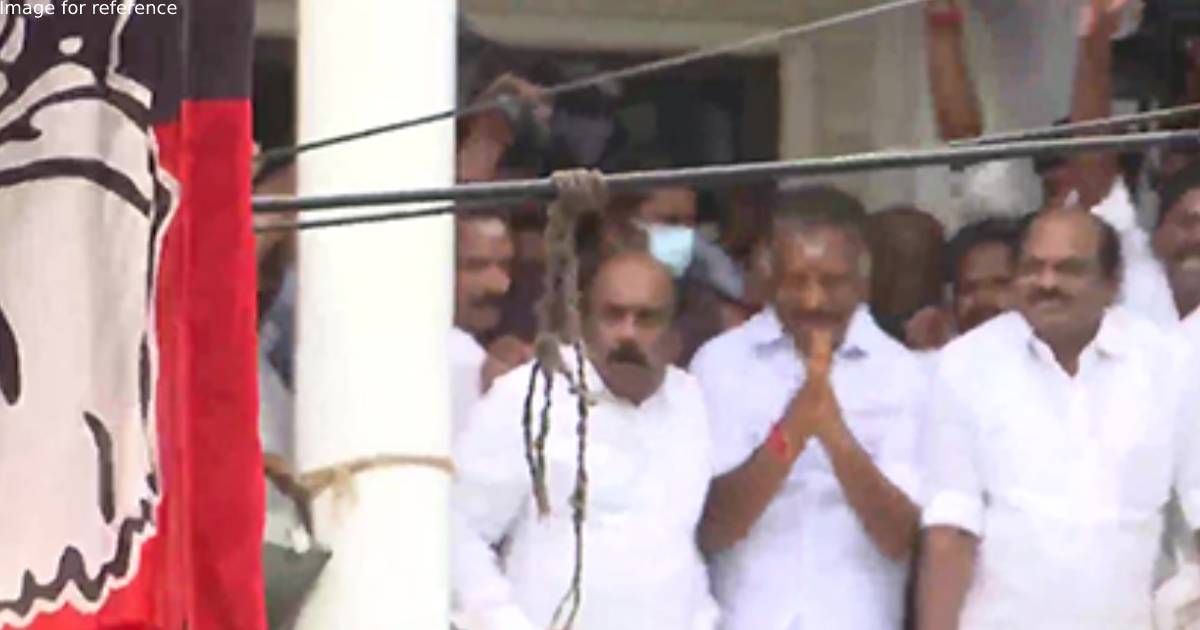 OPS arrives at AIADMK office as his supporters protest against E Palaniswami